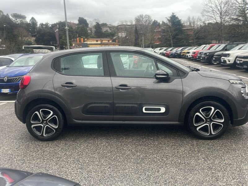 https://cdn-dk.caraffinity.it/dealer/datafiles/vehicle/images/800/35020/0KFhTqjyY1DuKQBc.jpg?opacity=0&size=100&position=CENTER&border=0&watermark=%2Fdealer%2Fdatafiles%2Fvehicle%2Fimages%2Fwatermark%2F35020%2F11df23f7-a6dd-4f18-975f-aedc49834c70.png
