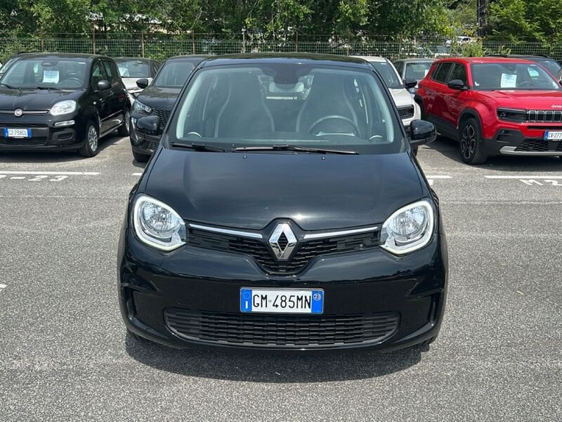 https://cdn-dk.caraffinity.it/dealer/datafiles/vehicle/images/800/35020/44CBKGhysWPsSzTx.jpg