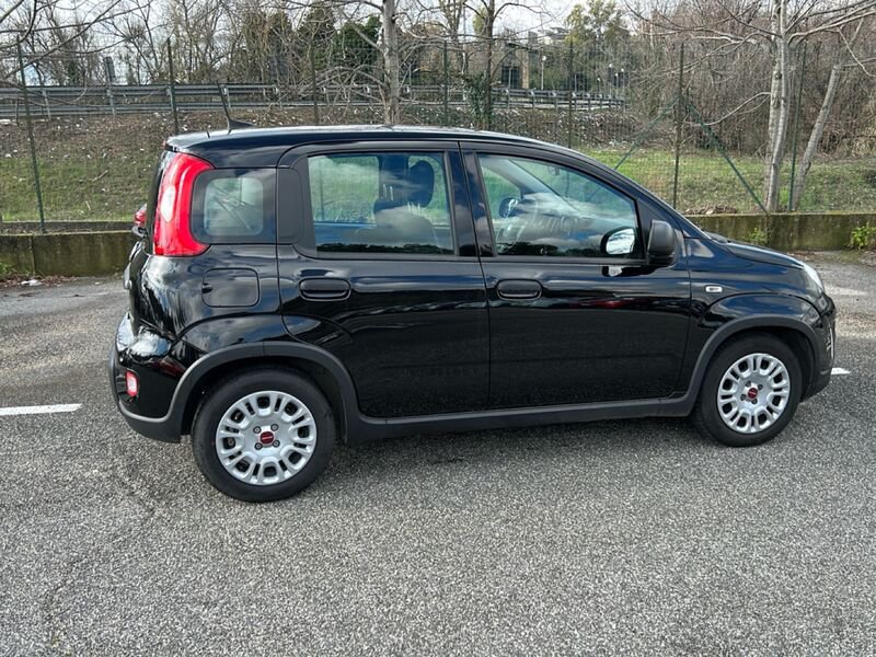 https://cdn-dk.caraffinity.it/dealer/datafiles/vehicle/images/800/35020/4oa4lM9m39KHqZ5d.jpg