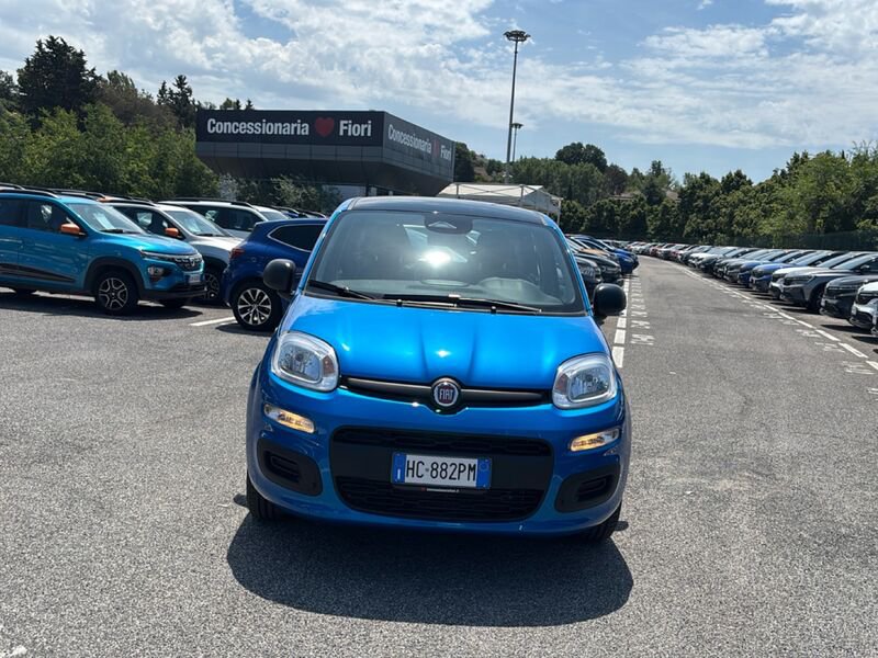 https://cdn-dk.caraffinity.it/dealer/datafiles/vehicle/images/800/35020/5uGWlXKMBNWfrMzD.jpg?opacity=0&size=100&position=CENTER&border=0&watermark=%2Fdealer%2Fdatafiles%2Fvehicle%2Fimages%2Fwatermark%2F35020%2F11df23f7-a6dd-4f18-975f-aedc49834c70.png