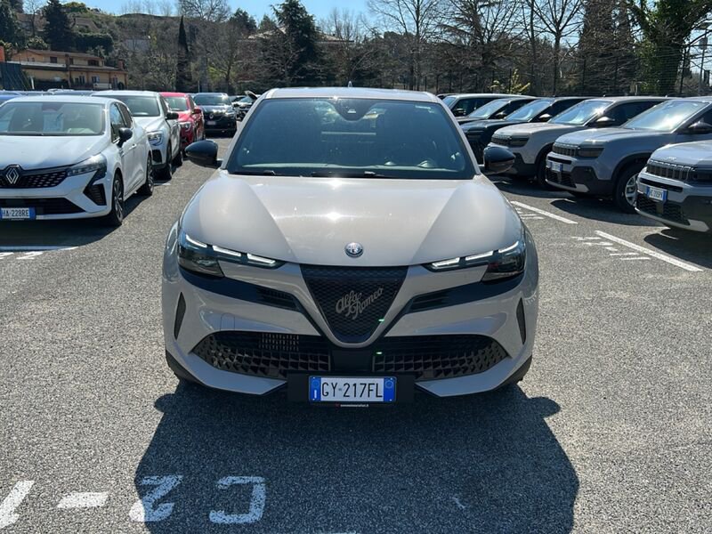 https://cdn-dk.caraffinity.it/dealer/datafiles/vehicle/images/800/35020/9MjOXjxNlh6SeERA.jpg