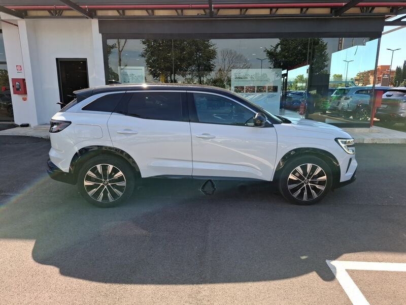 https://cdn-dk.caraffinity.it/dealer/datafiles/vehicle/images/800/35020/Dy2cqIgQcXyE0rYB.jpg?opacity=0&size=100&position=CENTER&border=0&watermark=%2Fdealer%2Fdatafiles%2Fvehicle%2Fimages%2Fwatermark%2F35020%2F11df23f7-a6dd-4f18-975f-aedc49834c70.png