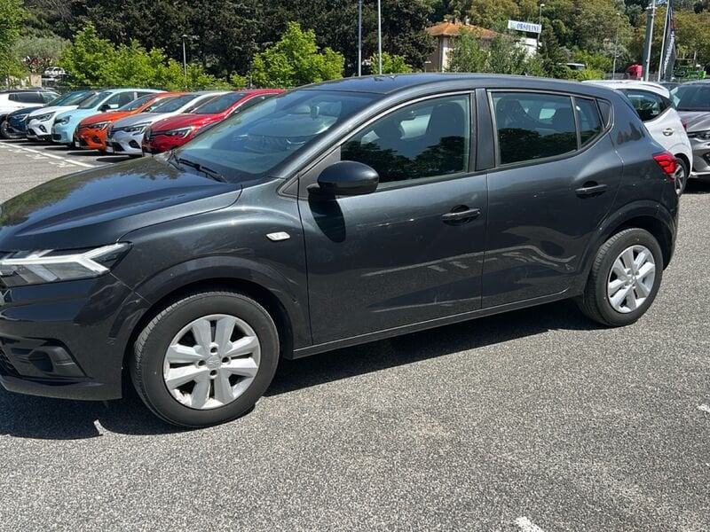 https://cdn-dk.caraffinity.it/dealer/datafiles/vehicle/images/800/35020/E06tWKmt24uOf8VI.jpg