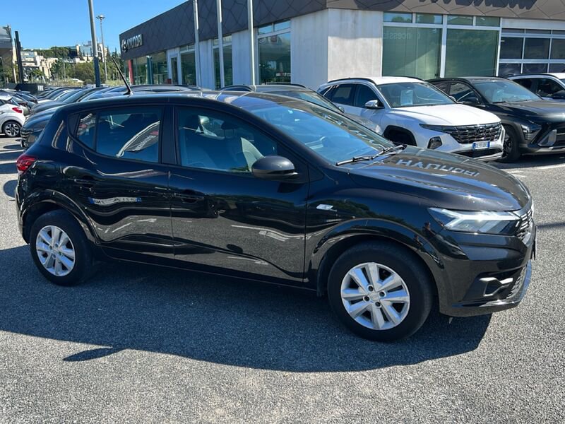 https://cdn-dk.caraffinity.it/dealer/datafiles/vehicle/images/800/35020/FroLqAXHCO1leM82.jpg