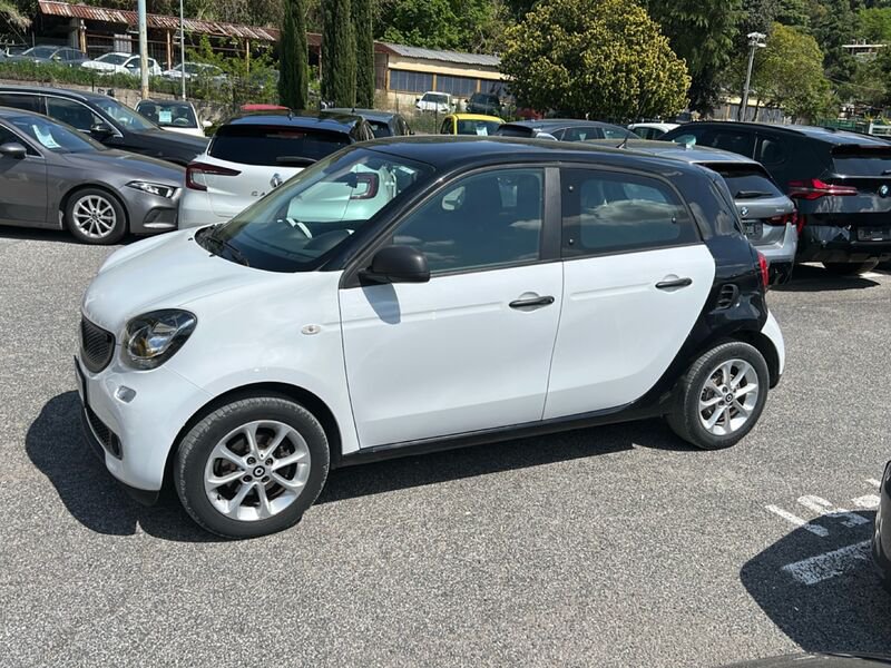 https://cdn-dk.caraffinity.it/dealer/datafiles/vehicle/images/800/35020/GIc0B9gal2hNeqT1.jpg