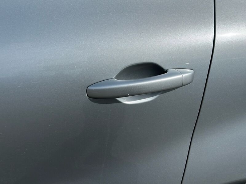https://cdn-dk.caraffinity.it/dealer/datafiles/vehicle/images/800/35020/H9quM3wpecj5DLd1.jpg