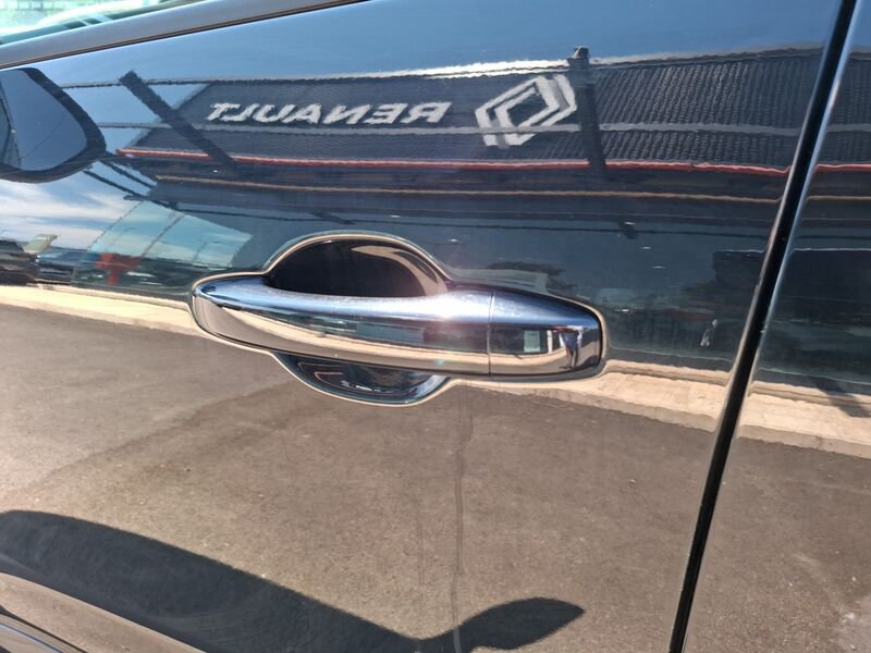 https://cdn-dk.caraffinity.it/dealer/datafiles/vehicle/images/800/35020/Hizv8qIdLcZY0AHI.jpg?opacity=0&size=100&position=CENTER&border=0&watermark=%2Fdealer%2Fdatafiles%2Fvehicle%2Fimages%2Fwatermark%2F35020%2F11df23f7-a6dd-4f18-975f-aedc49834c70.png