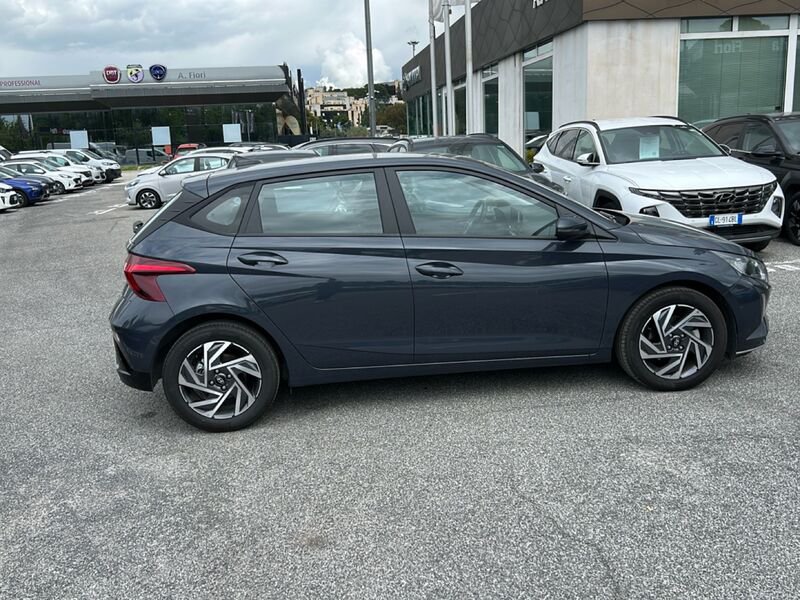https://cdn-dk.caraffinity.it/dealer/datafiles/vehicle/images/800/35020/IBc6zspNokB4EILX.jpg