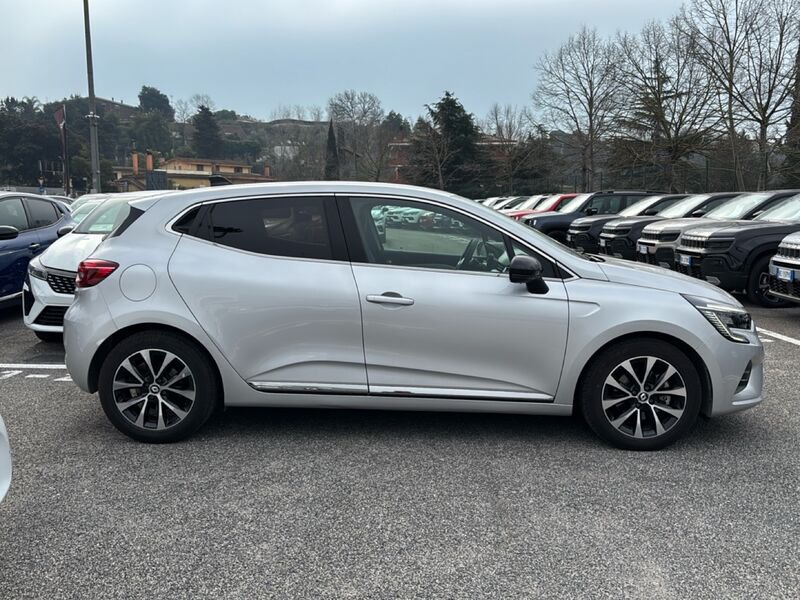 https://cdn-dk.caraffinity.it/dealer/datafiles/vehicle/images/800/35020/KD0mY7sN6keTtj7n.jpg