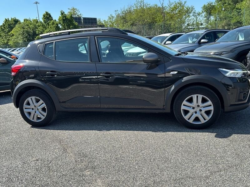 https://cdn-dk.caraffinity.it/dealer/datafiles/vehicle/images/800/35020/KXxYWNzxS4x2bTHV.jpg
