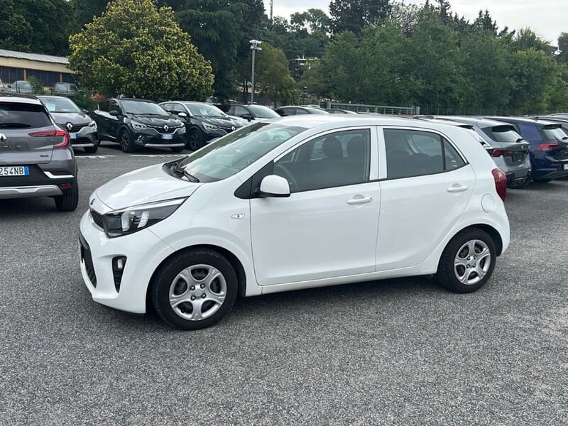 https://cdn-dk.caraffinity.it/dealer/datafiles/vehicle/images/800/35020/LM25cvRMO7sc7RGb.jpg