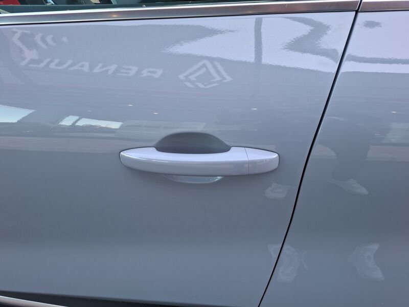 https://cdn-dk.caraffinity.it/dealer/datafiles/vehicle/images/800/35020/M4ac2sLT7YJgmUDn.jpg