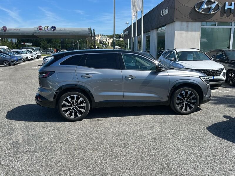 https://cdn-dk.caraffinity.it/dealer/datafiles/vehicle/images/800/35020/MNRr0S7c4E61P44v.jpg