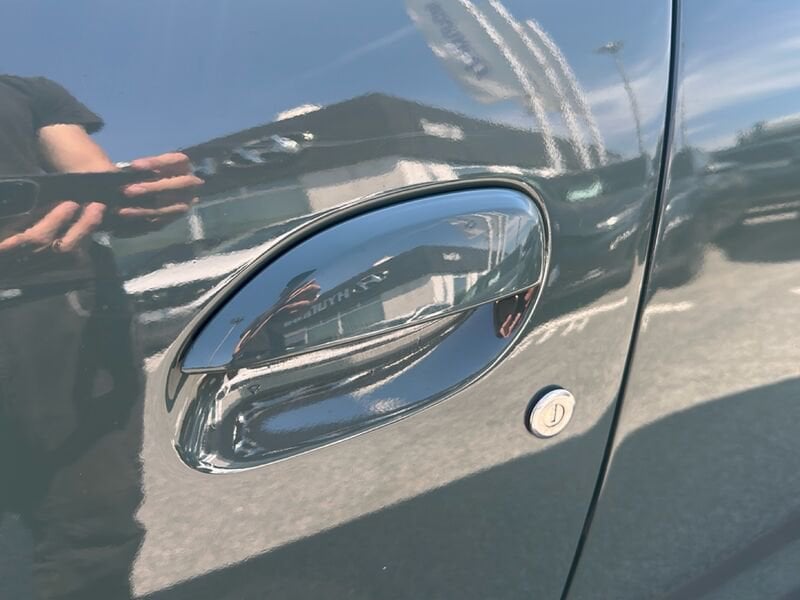 https://cdn-dk.caraffinity.it/dealer/datafiles/vehicle/images/800/35020/MNUp86FBFuVJRzKM.jpg
