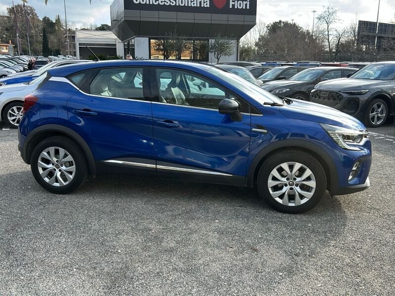 https://cdn-dk.caraffinity.it/dealer/datafiles/vehicle/images/800/35020/O2cJqLh1Ru3eZZKD.jpg