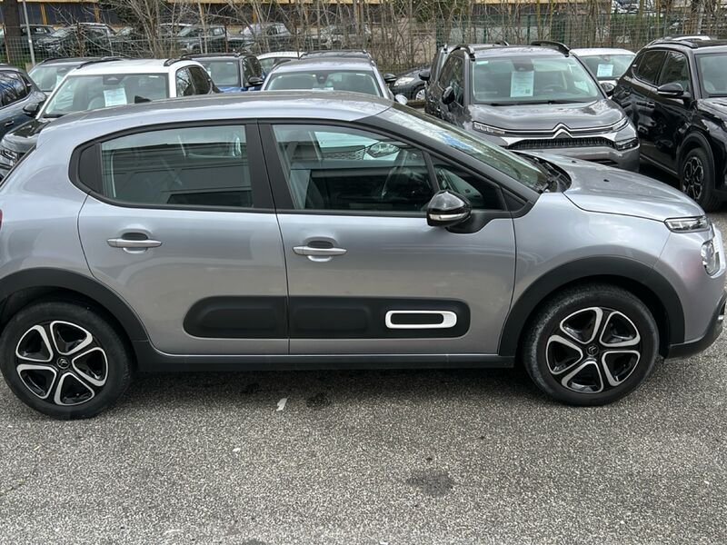 https://cdn-dk.caraffinity.it/dealer/datafiles/vehicle/images/800/35020/OYAnyG4TN2tTllAl.jpg?opacity=0&size=100&position=CENTER&border=0&watermark=%2Fdealer%2Fdatafiles%2Fvehicle%2Fimages%2Fwatermark%2F35020%2F11df23f7-a6dd-4f18-975f-aedc49834c70.png