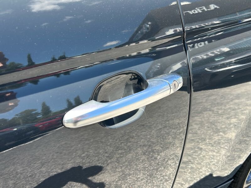https://cdn-dk.caraffinity.it/dealer/datafiles/vehicle/images/800/35020/PdYPWGZ1MO6By5i3.jpg