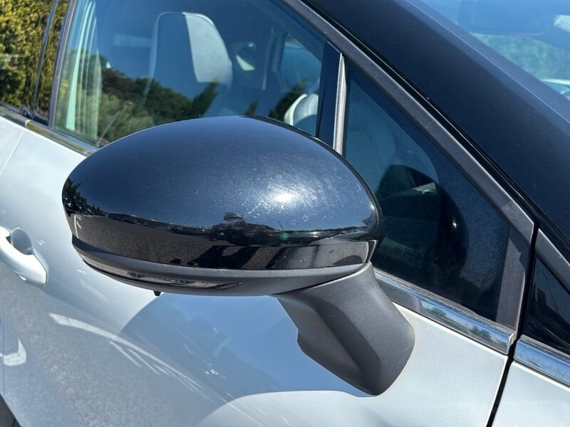 https://cdn-dk.caraffinity.it/dealer/datafiles/vehicle/images/800/35020/ROJf9ARIxAQKu19o.jpg