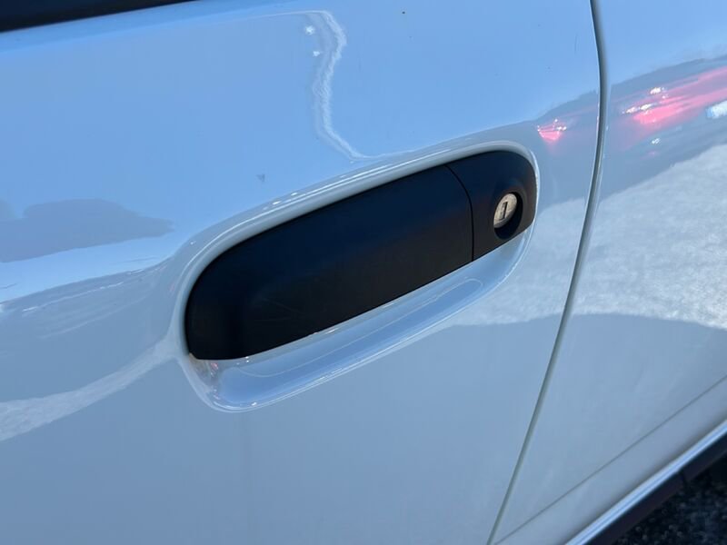 https://cdn-dk.caraffinity.it/dealer/datafiles/vehicle/images/800/35020/TTiMJ2CRg3l0d56S.jpg