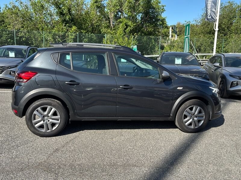 https://cdn-dk.caraffinity.it/dealer/datafiles/vehicle/images/800/35020/X3iJTvfVMML3dLwr.jpg