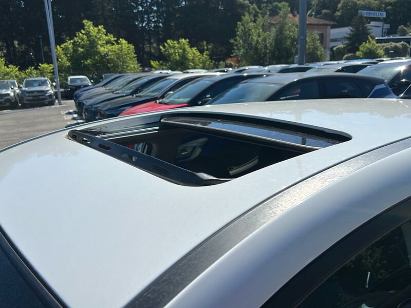 https://cdn-dk.caraffinity.it/dealer/datafiles/vehicle/images/800/35020/XlCQIiLmgm1koBPK.jpg