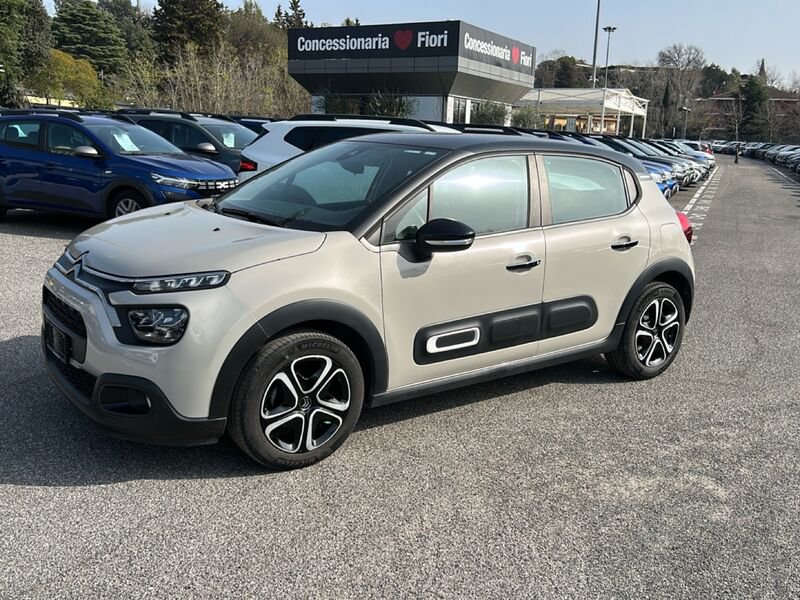 https://cdn-dk.caraffinity.it/dealer/datafiles/vehicle/images/800/35020/ZjNAMrzC6ocggp4f.jpg?opacity=0&size=100&position=CENTER&border=0&watermark=%2Fdealer%2Fdatafiles%2Fvehicle%2Fimages%2Fwatermark%2F35020%2F11df23f7-a6dd-4f18-975f-aedc49834c70.png