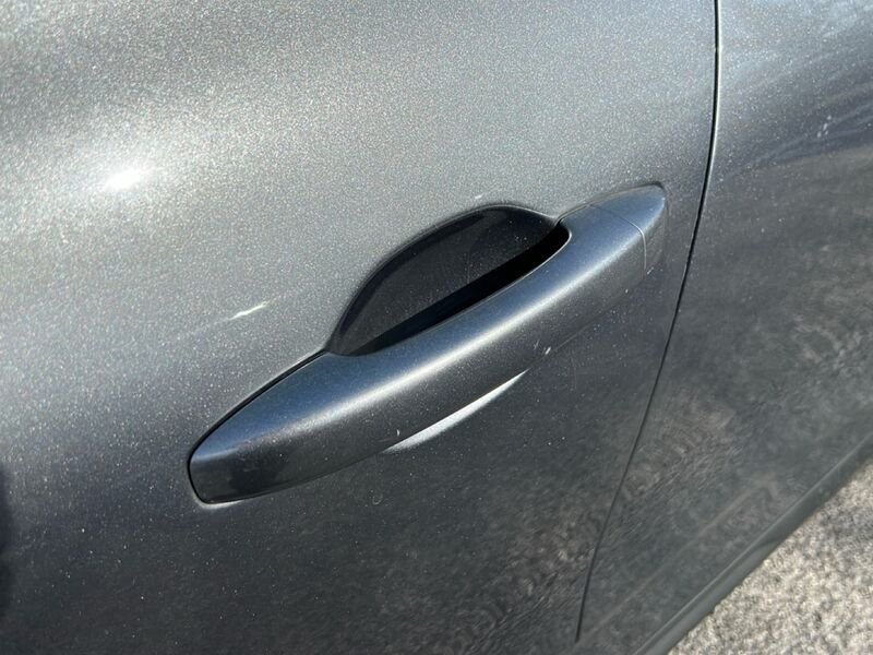 https://cdn-dk.caraffinity.it/dealer/datafiles/vehicle/images/800/35020/ZuxFPW4q4gM2JcFn.jpg