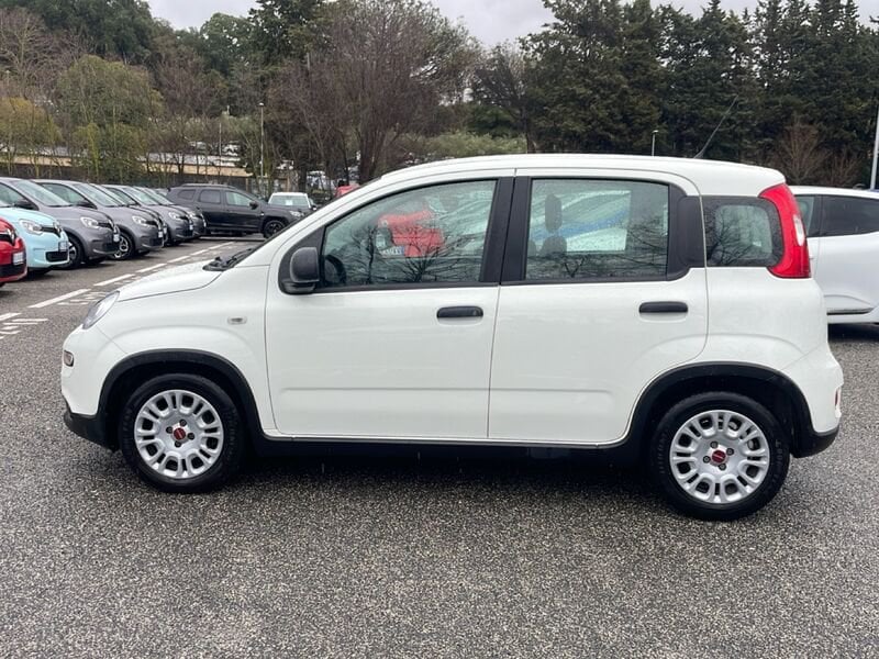 https://cdn-dk.caraffinity.it/dealer/datafiles/vehicle/images/800/35020/bcMOQjiv5DES5qnH.jpg