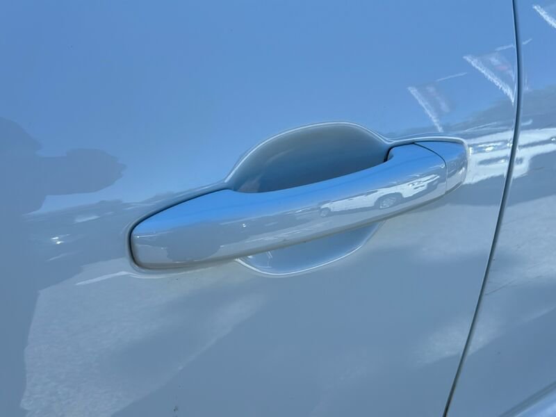 https://cdn-dk.caraffinity.it/dealer/datafiles/vehicle/images/800/35020/cJl0JWUtuH3lpKyX.jpg