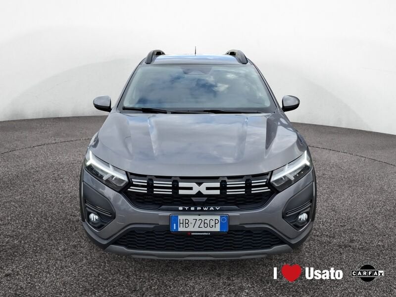 https://cdn-dk.caraffinity.it/dealer/datafiles/vehicle/images/800/35020/cffKYLeZxDzK7wRo.jpg