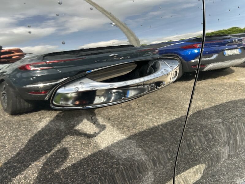https://cdn-dk.caraffinity.it/dealer/datafiles/vehicle/images/800/35020/ek6I306wcljJsQv7.jpg?opacity=0&size=100&position=CENTER&border=0&watermark=%2Fdealer%2Fdatafiles%2Fvehicle%2Fimages%2Fwatermark%2F35020%2F11df23f7-a6dd-4f18-975f-aedc49834c70.png