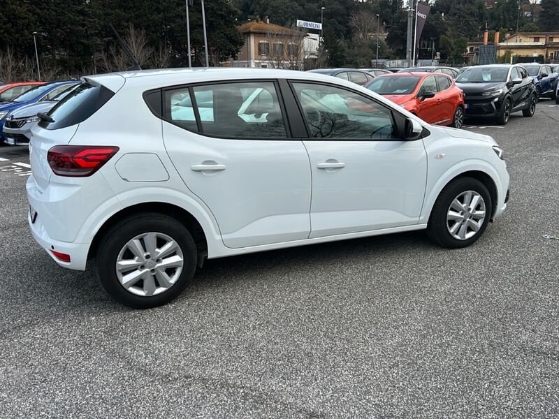 https://cdn-dk.caraffinity.it/dealer/datafiles/vehicle/images/800/35020/fkSiGJFS7Zpt3iuI.jpg