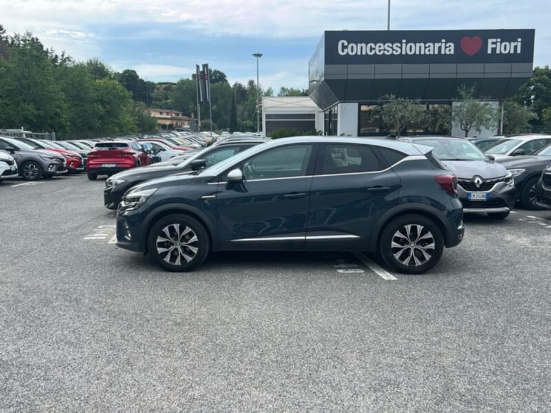 https://cdn-dk.caraffinity.it/dealer/datafiles/vehicle/images/800/35020/flPadxOYCMeo4b4A.jpg