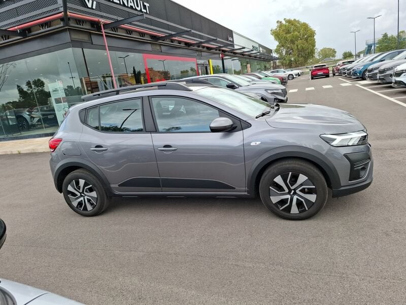https://cdn-dk.caraffinity.it/dealer/datafiles/vehicle/images/800/35020/g6a27Nn6OwttD5pK.jpg