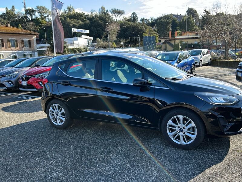 https://cdn-dk.caraffinity.it/dealer/datafiles/vehicle/images/800/35020/g9Wc7w1rrIydaov8.jpg