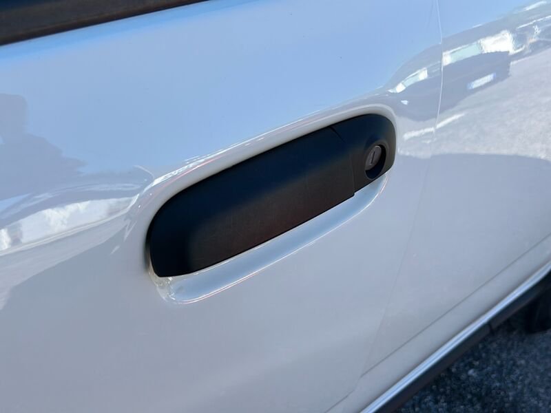 https://cdn-dk.caraffinity.it/dealer/datafiles/vehicle/images/800/35020/kWL9xPOQWMkFGFxC.jpg