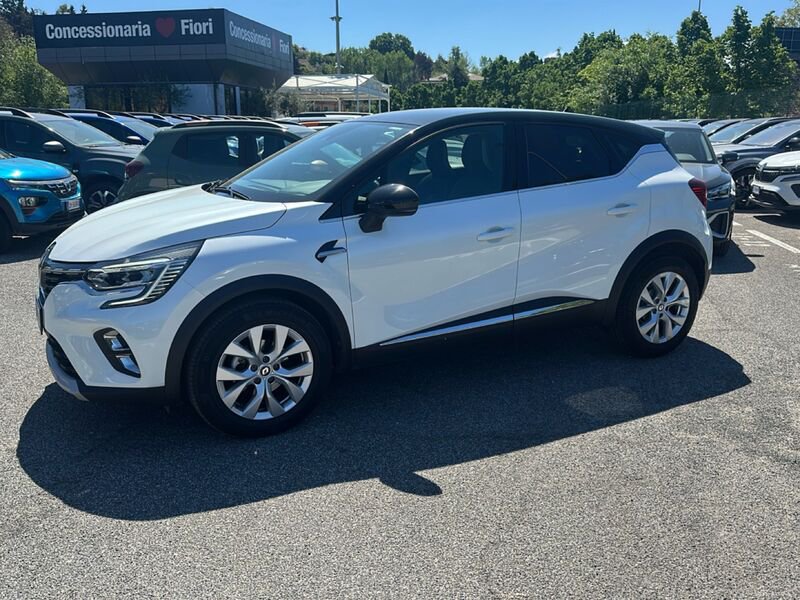 https://cdn-dk.caraffinity.it/dealer/datafiles/vehicle/images/800/35020/kv5WuyZ8QB2Ircrk.jpg