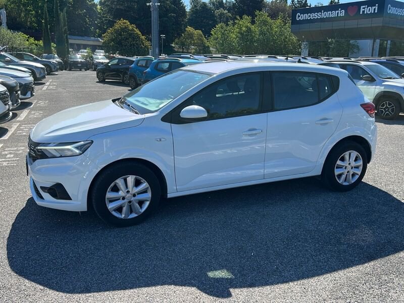 https://cdn-dk.caraffinity.it/dealer/datafiles/vehicle/images/800/35020/mh4mYVgUsaBCV4eH.jpg
