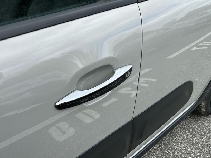 https://cdn-dk.caraffinity.it/dealer/datafiles/vehicle/images/800/35020/pTFAOfdspZclY6hA.jpg