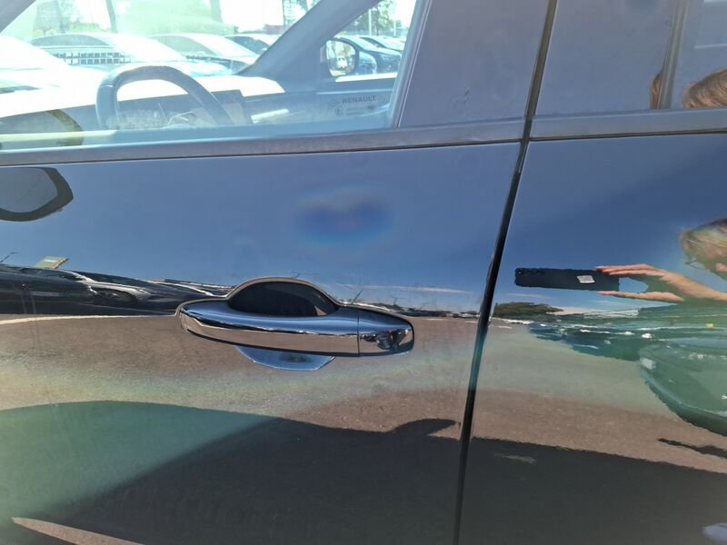 https://cdn-dk.caraffinity.it/dealer/datafiles/vehicle/images/800/35020/q1Vn1HKjZ0I9uIVk.jpg?opacity=0&size=100&position=CENTER&border=0&watermark=%2Fdealer%2Fdatafiles%2Fvehicle%2Fimages%2Fwatermark%2F35020%2F11df23f7-a6dd-4f18-975f-aedc49834c70.png