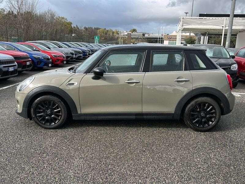 https://cdn-dk.caraffinity.it/dealer/datafiles/vehicle/images/800/35020/qDx2gcNYj0hmoEJx.jpg