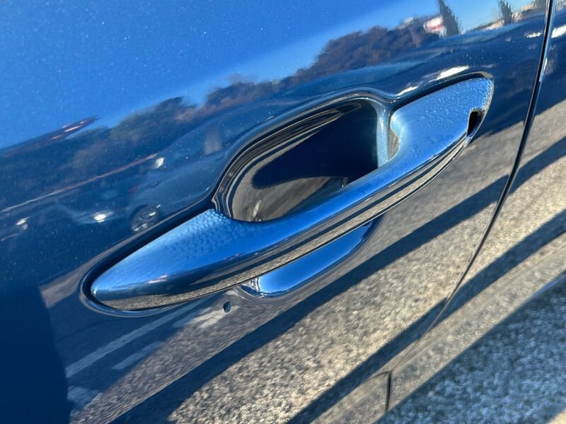 https://cdn-dk.caraffinity.it/dealer/datafiles/vehicle/images/800/35020/s477o0DMg4bnfdXv.jpg