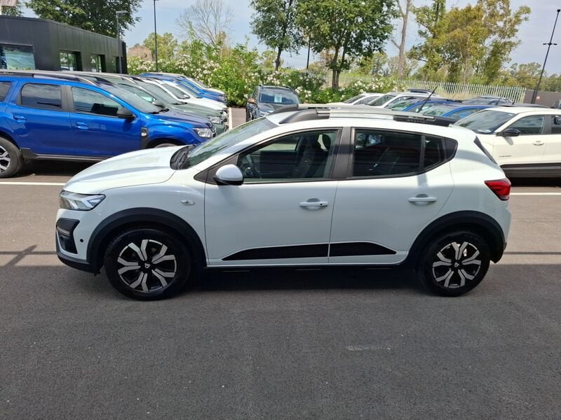 https://cdn-dk.caraffinity.it/dealer/datafiles/vehicle/images/800/35020/wRInudVQXceVlzG7.jpg