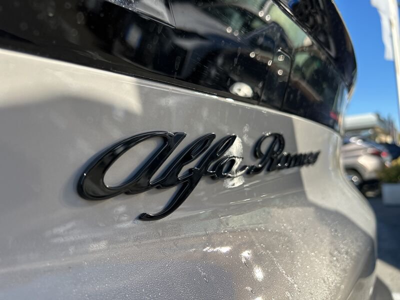https://cdn-dk.caraffinity.it/dealer/datafiles/vehicle/images/800/35020/xtb5h4kag8tJcQFo.jpg