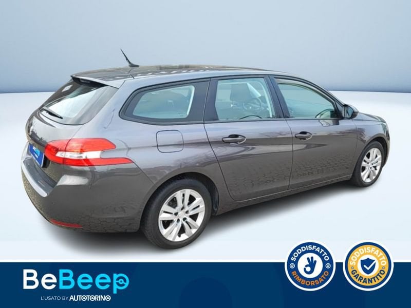 https://cdn-dk.caraffinity.it/dealer/datafiles/vehicle/images/800/35456/0M05dIheJCn0GalT.jpeg
