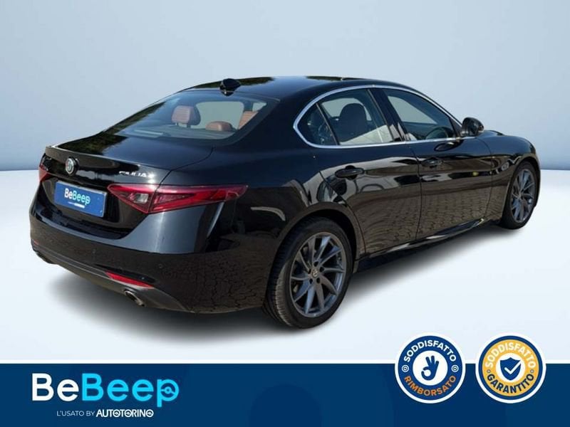 https://cdn-dk.caraffinity.it/dealer/datafiles/vehicle/images/800/35456/0d4HdeK6vwPYUkBO.jpeg