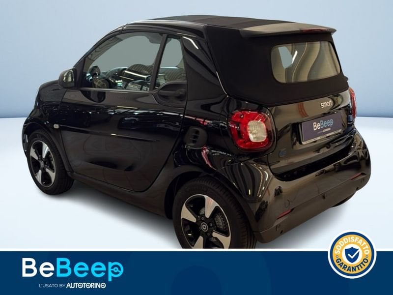 https://cdn-dk.caraffinity.it/dealer/datafiles/vehicle/images/800/35456/1xAUCInvNAfudKxu.jpeg