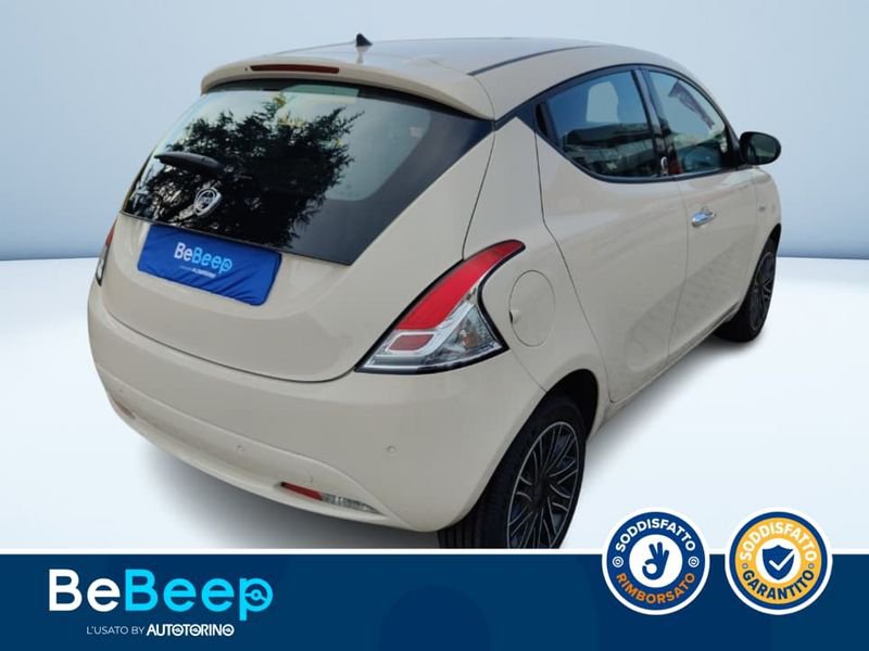 https://cdn-dk.caraffinity.it/dealer/datafiles/vehicle/images/800/35456/2rdCYhVyiDHJO2q6.jpeg