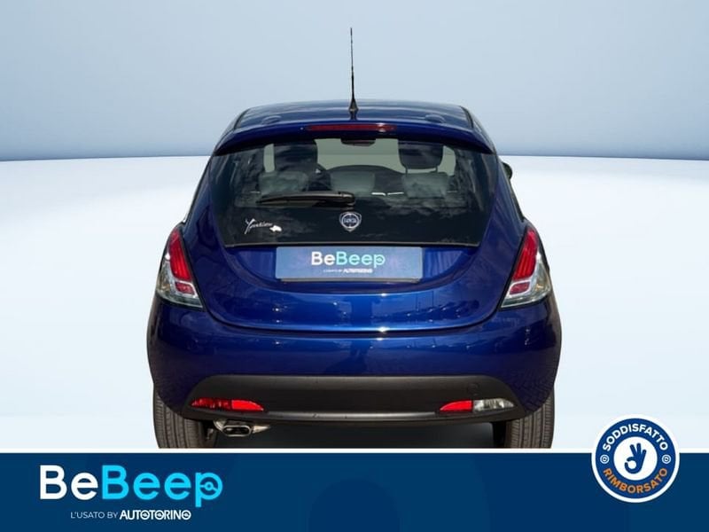https://cdn-dk.caraffinity.it/dealer/datafiles/vehicle/images/800/35456/35bscrYP7eGpWDmn.jpeg