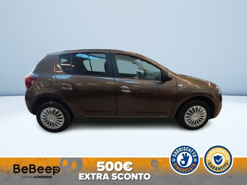 https://cdn-dk.caraffinity.it/dealer/datafiles/vehicle/images/800/35456/3hwFbIOCGc33rhLx.jpeg